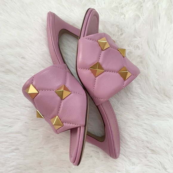 Valentino Garavani Roman Stud slide sandal in nappa quilted leather - Picture 6 of 10